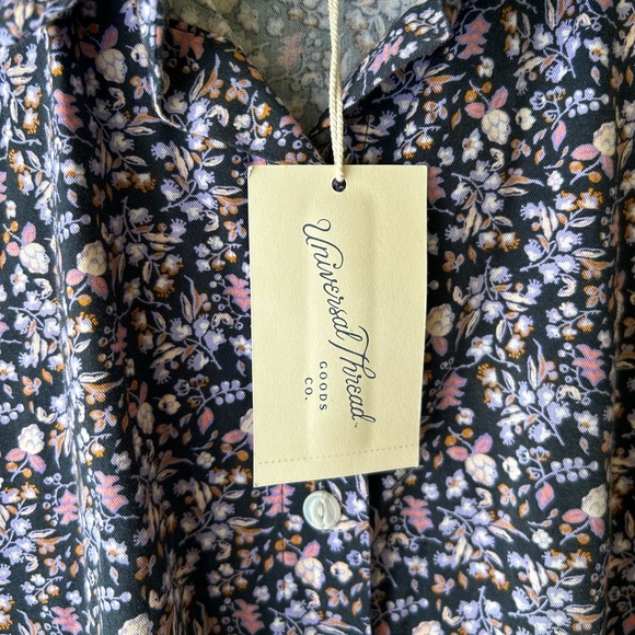 Universal Thread Floral Blouse - Picture 4 of 4